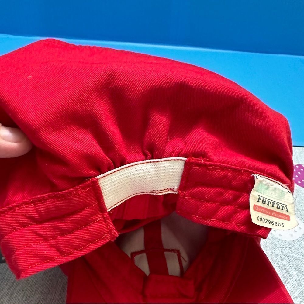 Ferrari Kids Hat - Picture 7 of 10
